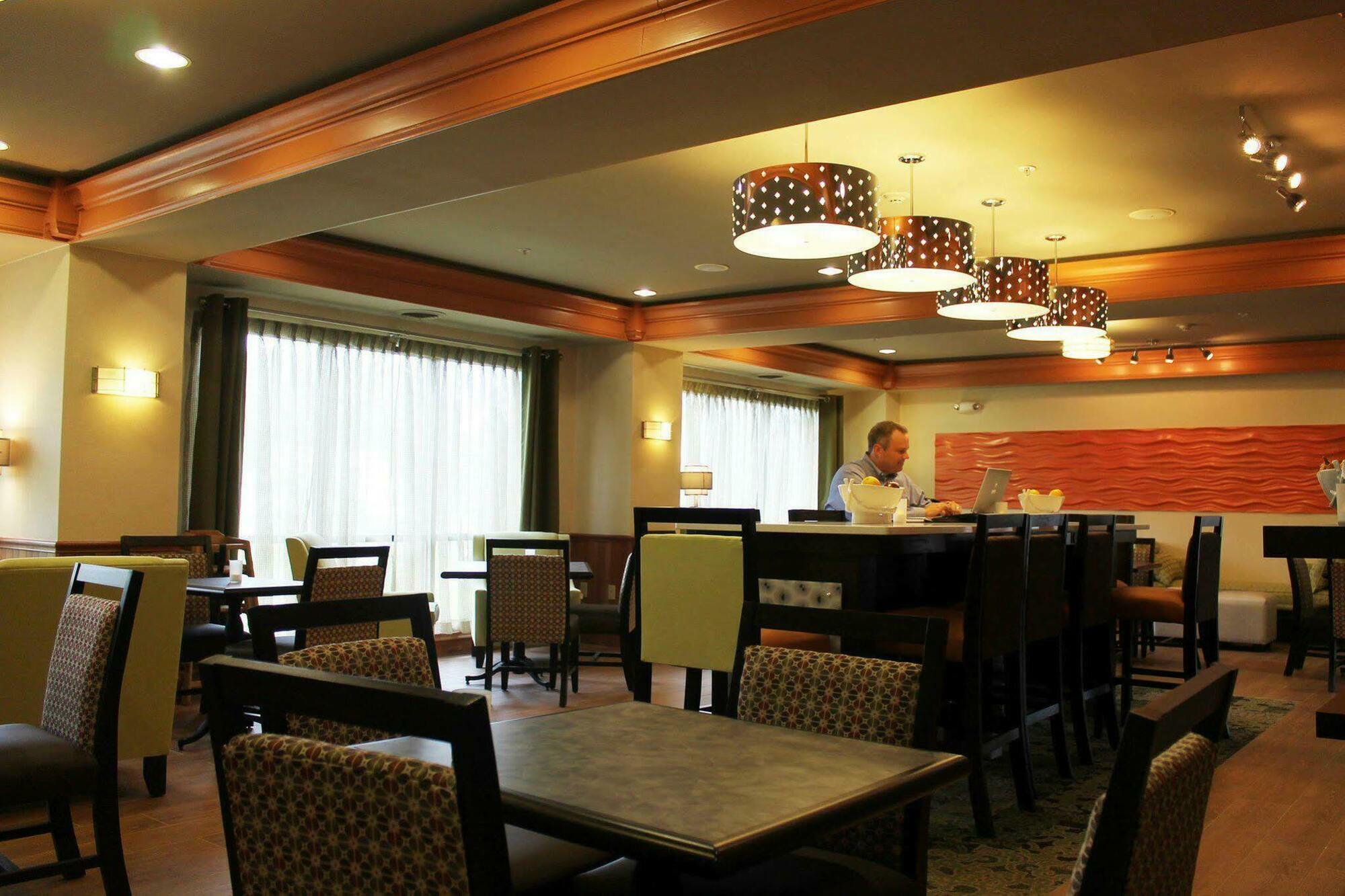 Hampton Inn & Suites Mansfield South @ I 71 Buitenkant foto