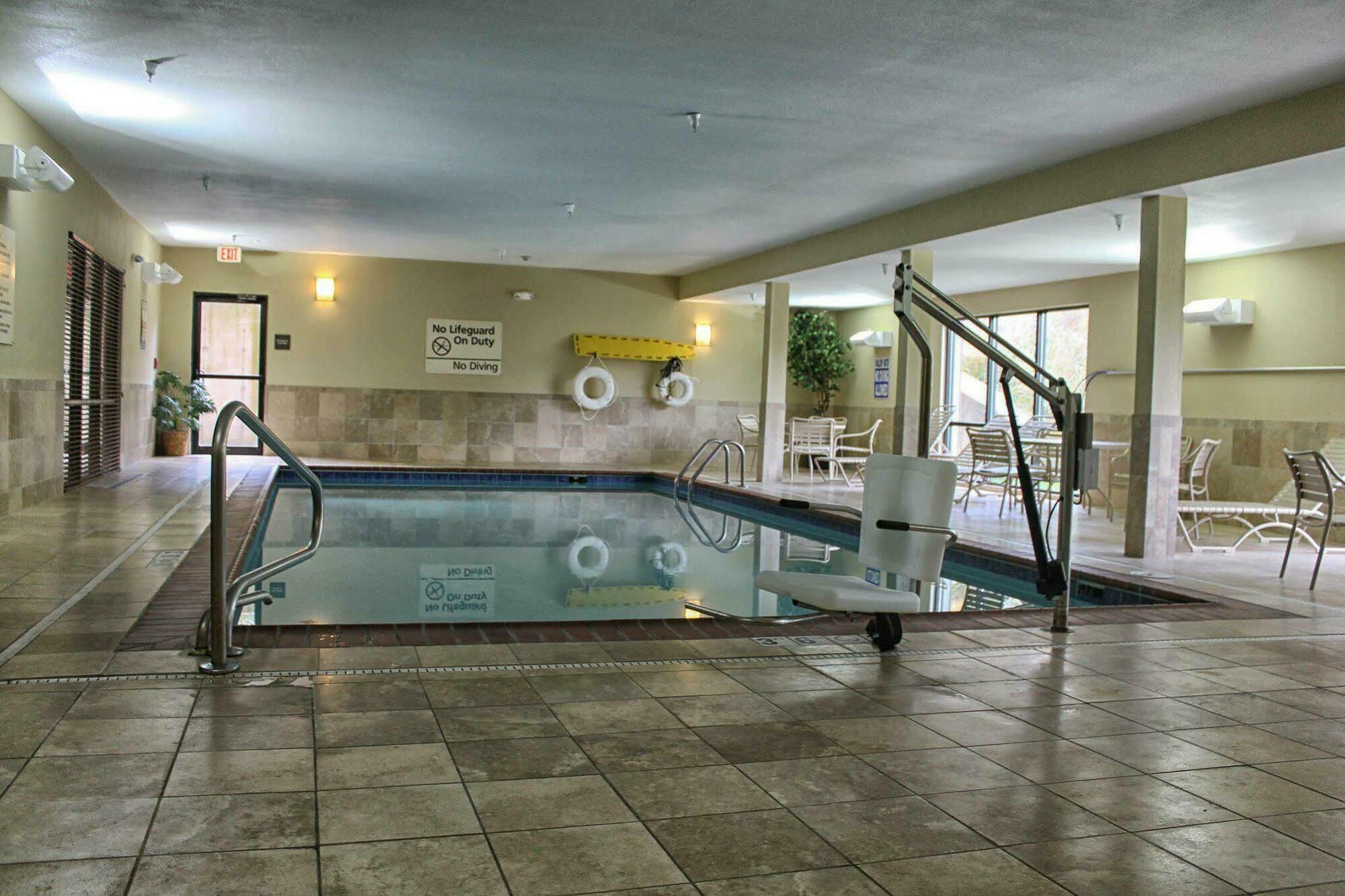 Hampton Inn & Suites Mansfield South @ I 71 Buitenkant foto